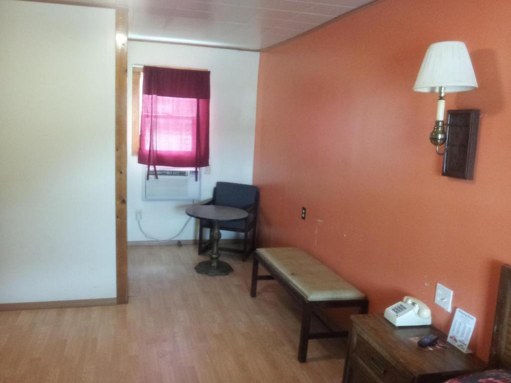 ג'ילט Mustang Motel מראה חיצוני תמונה